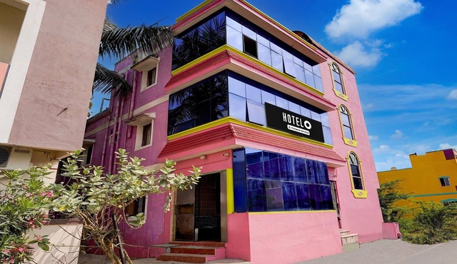 Deluxe Sree Residency