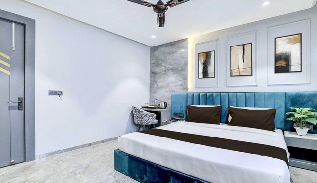 Deluxe Twin Clubhouse Vytilla Kochi