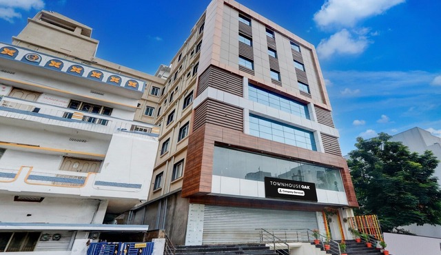 Deluxe with Twin Bed Vishnu Grand Premium Rooms in Warangal