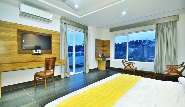 DHAULADHAR HILLS RESORTS in Dharamshala