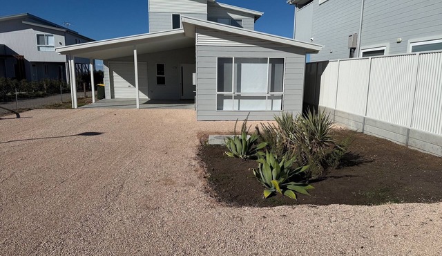 Dune Sea - Modern 2 storey , Beachfront! Off Peak special available! in Black Point