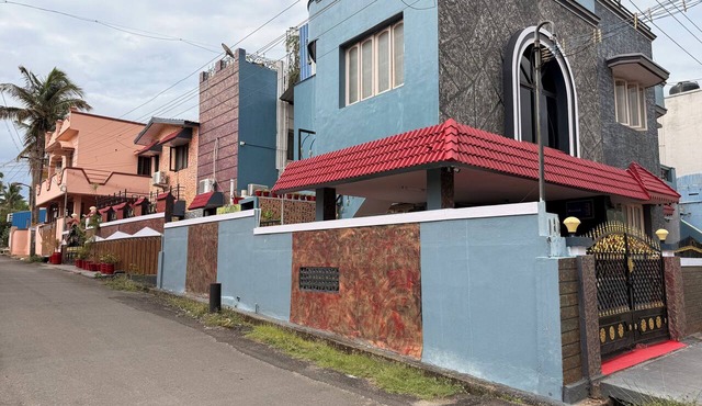 Eden Gardens Home Stay