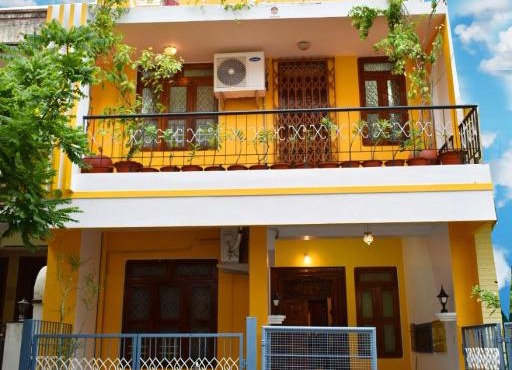 EKO STAY - The Pineapple Villa