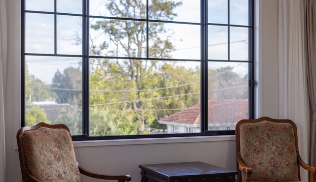 Elegant & Convenient 4-Beds Villa w/easy access in Upper Mount Gravatt