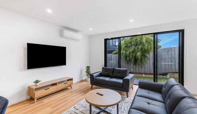 `Elegant Home in Highton near City` in Highton