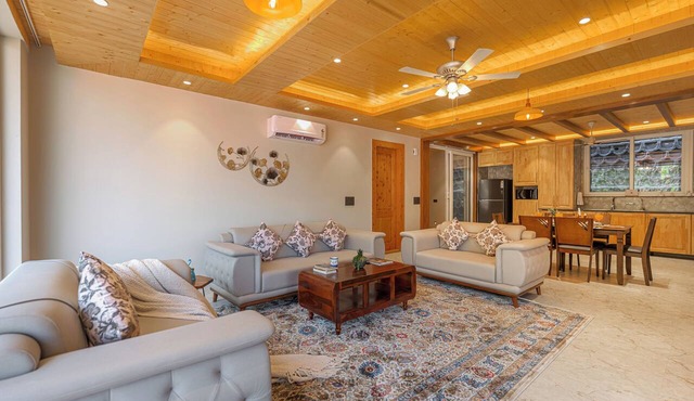 ELIVAAS Bask and Blessings Highland 7BHK in Solan