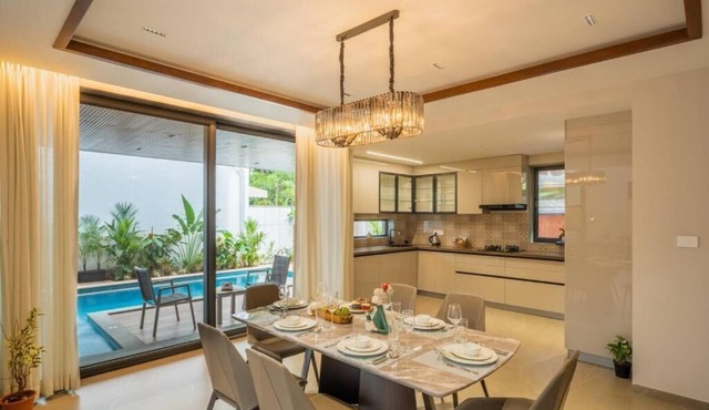 Elivaas Cloud 7-luxury Villa In Goa in Vagator