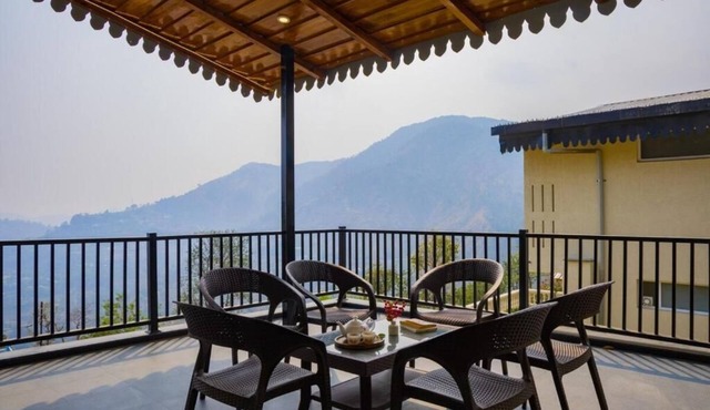 ELIVAAS Twin Chalets 4BHK Escape Villa