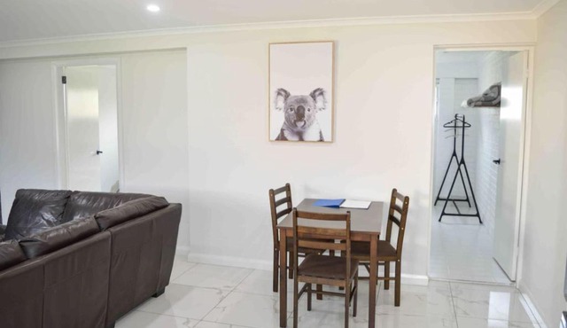 ENTIRE WATERFRONT UNIT free WIFI in Dora Creek