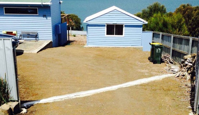 Exquisite views over Frederick Henry Bay in Primrose Sands