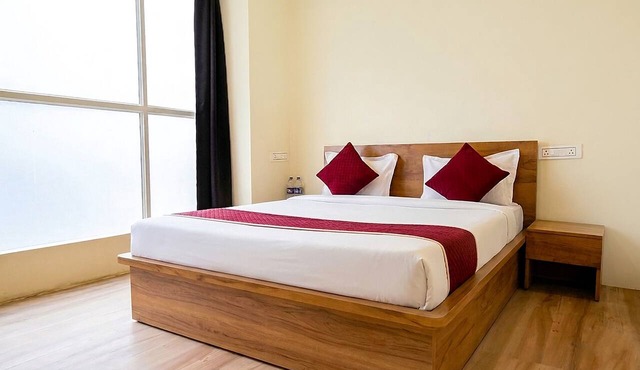Fabhotel Cozy Stay