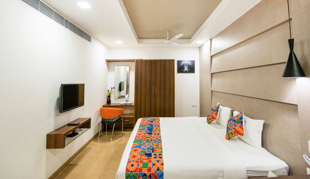 FabHotel Golden Swan