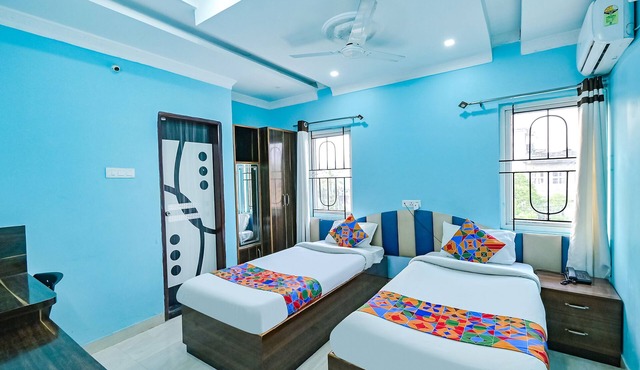Fabhotel Good Luck Residency