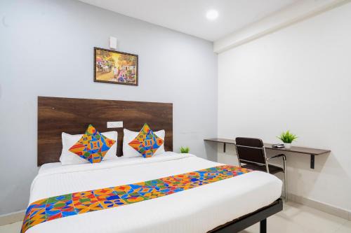 FabHotel Grand Aarvi Prime - Nr Hafeezpet, Madeenaguda