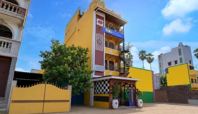 FabHotel Le Pondy