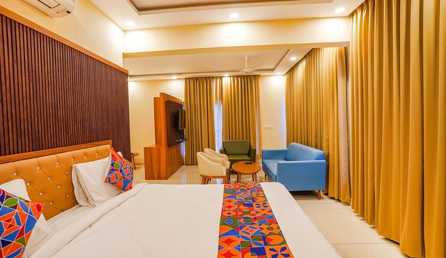 Fabhotel Prime The Waves