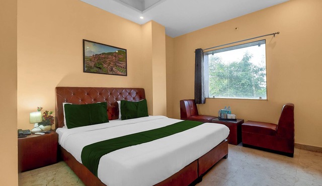 FabHotel Runway, Near Jawahar Circle - Patrika Gate