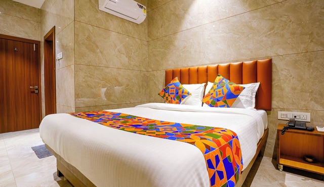 Fabhotel Sarah Inn
