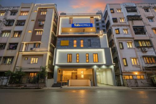 FabHotel Starhood - Manikonda