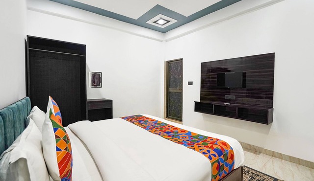 Fabhotel The Oak Tree in Faizabad