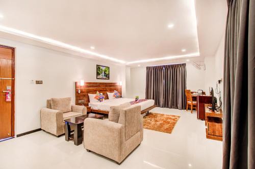 FabHotel The Royal Suites - Nr Gopalan innovation mall