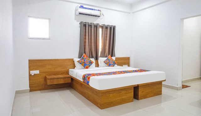 FabHotel White House Inn in Pune