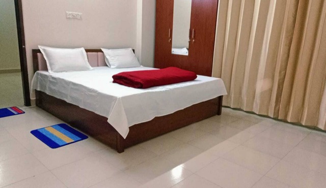 Fabulous 9-bedroom apartment with AC in vibrant Dhaka in Dhaka-