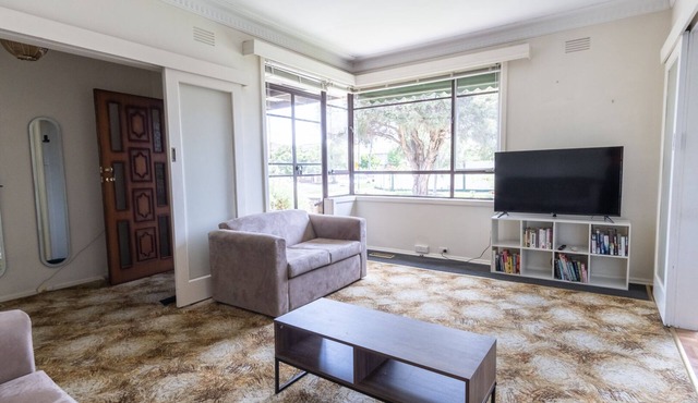 Fantastic Family Friendly 3 Bedroom House in Glenroy