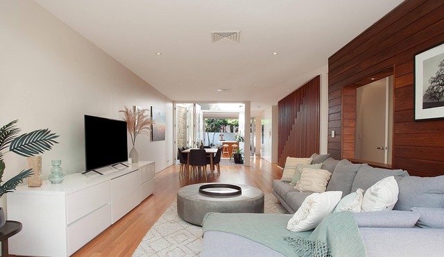 Figtree Terrace Randwick (ISYD) - Modern 3 bedroom home boasting rooftop relaxation close to Coogee Beach in Randwick