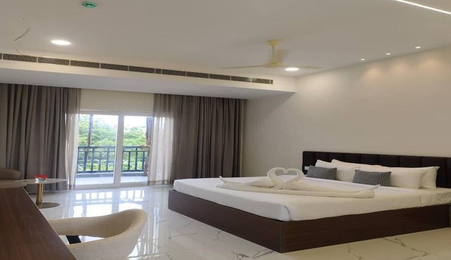 Firefox Hotel and Resorts
