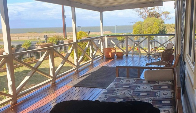 Fleurieu Accommodation | Milang: A Lakefront Retreat and Its Majestic Alexandrina Lake View in Milang