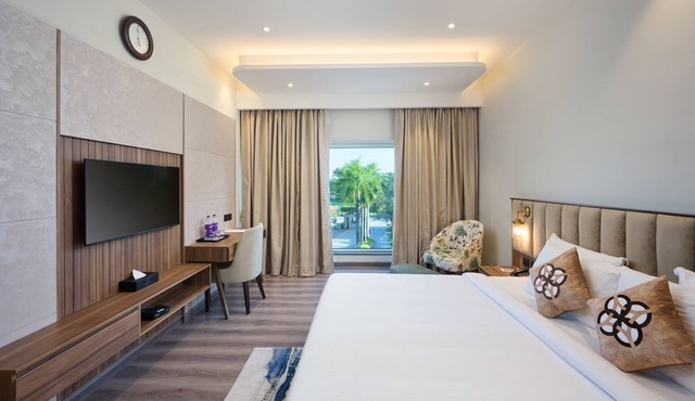Flora Airport Hotel and Convention Centre Kochi