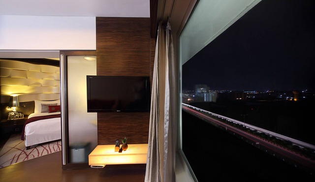 Fortune Select SG Highway, Ahmedabad - Member ITC Hotels' Group