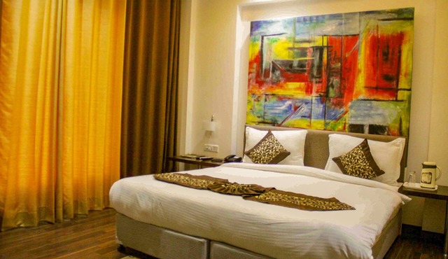 Four Leaf Hotel in Budaun