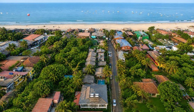 Foxoso Aaristo Baga Beach Resort