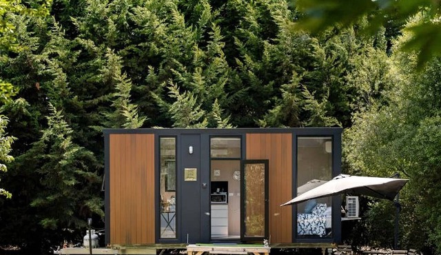 Fully Equipped Tiny House Perfect for an Intimate Getaway in Victoria in Lancefield