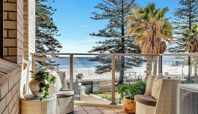 Glenelg Outlook Beachfront Stay by Moseley Square in Glenelg