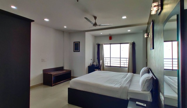 Golden Chariot Hotel Daman