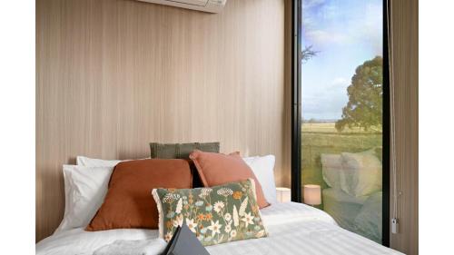 Golden Hour Hideaway by Tiny Away in Glenlyon