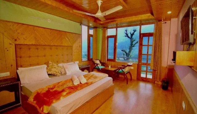 Gorgeous 2-bedroom cottage in the heart of Manali