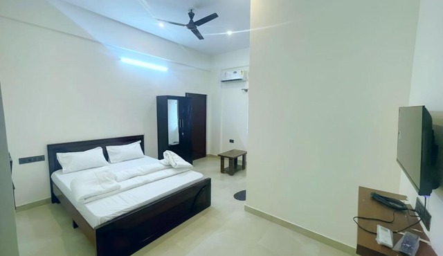 GR Comforts Boarding and Lodging