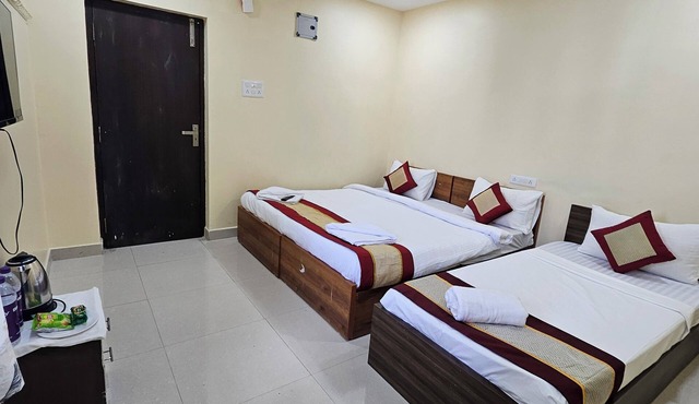 GT Empire Hotel-Near SRM University