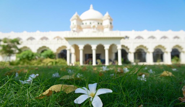 Gulaab Niwaas Palace