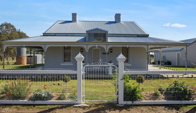 Hart Cottage Farm Stay in Indigo Valley in Indigo Valley