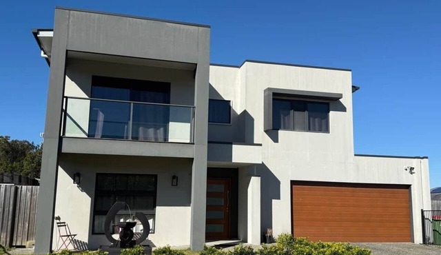 Holiday House near Theme Parks in Pimpama