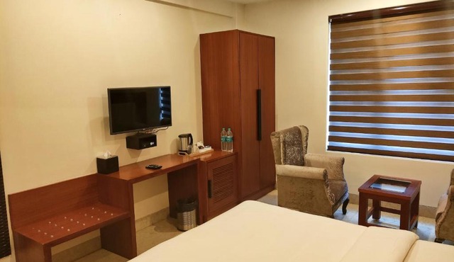 Holy River Hotel in Rishīkesh