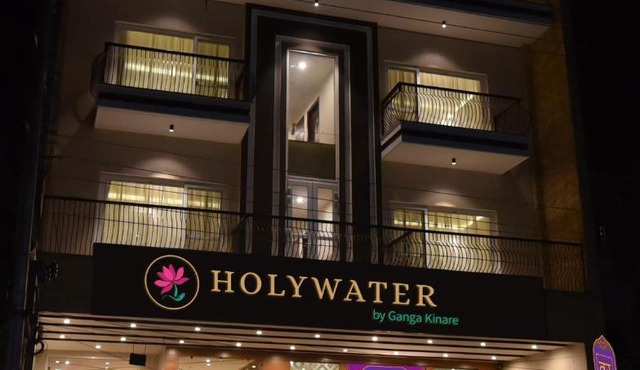 HOLYWATER Hotel by Ganga Kinare #150 mts from Ganga Ghat Rishikesh in Rishīkesh