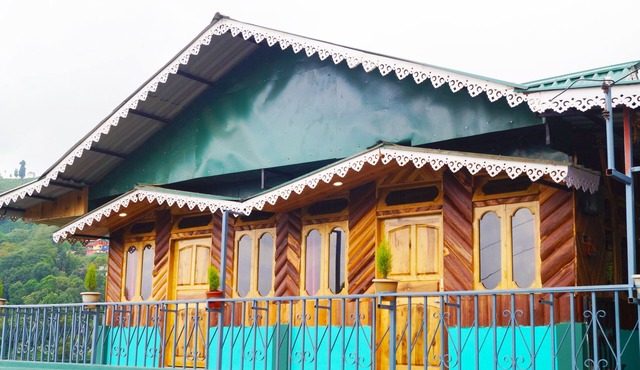 Home in the lap of nature In a peaceful location. Darjeeling