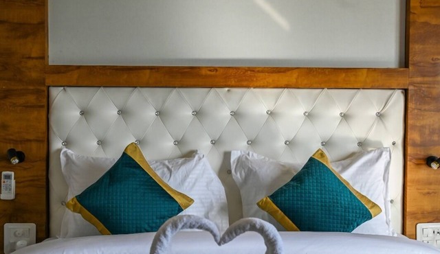Hotel 7 Heaven in Rishikesh