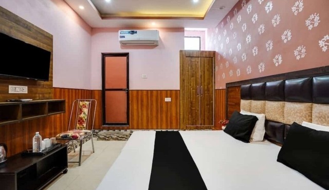 Hotel Aadhya & Restaurant in Auraiya